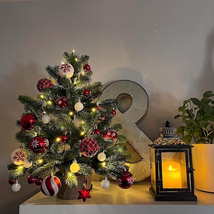 cozyretreatwinteressentialschristmastree