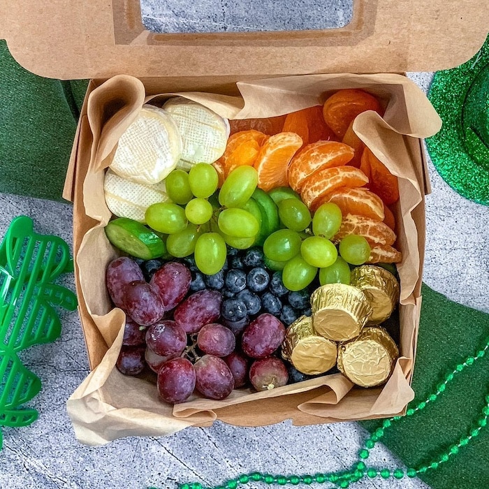 springsnackboxtop.jpg